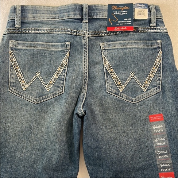 Wrangler 28 / 5 x 36 Jeans Shiloh Scarlett Ultimate Riding Jeans Low-Rise NWT - Picture 11 of 12